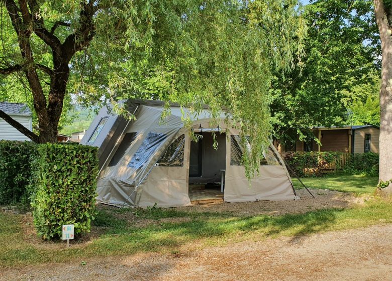 Furnished tent pitch Camping Le haut Salat