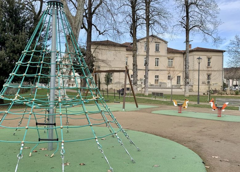 Aire de jeux publique pour enfants_Saint-Girons