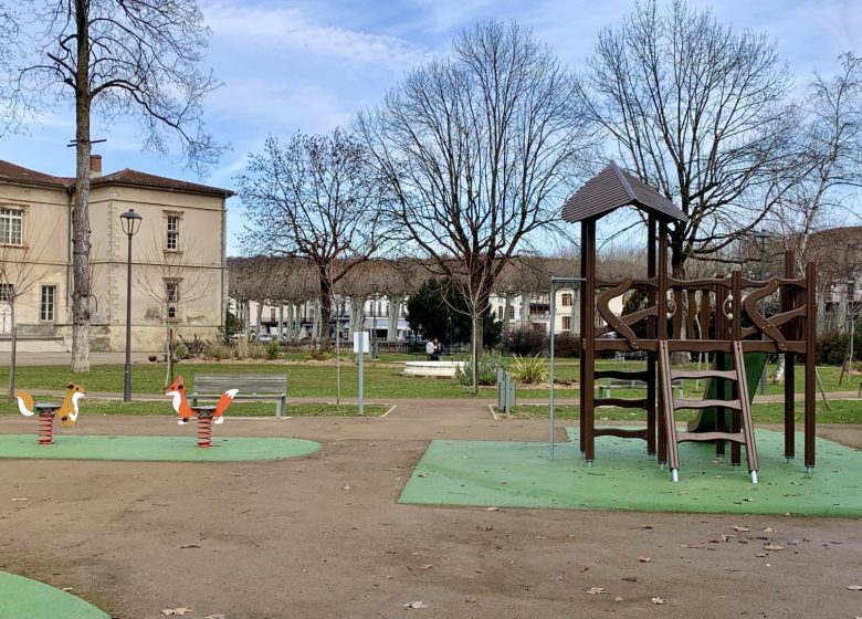 Aire de jeux publique pour enfants_Saint-Girons