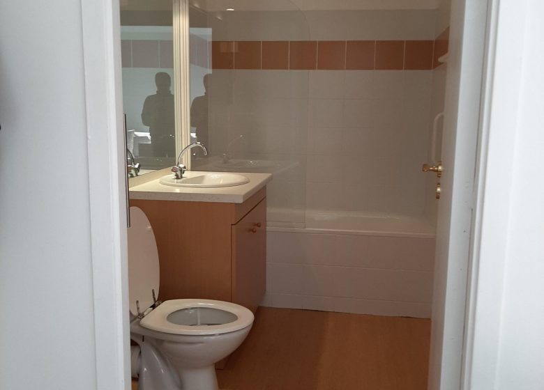 vue salle bain 3.jpg