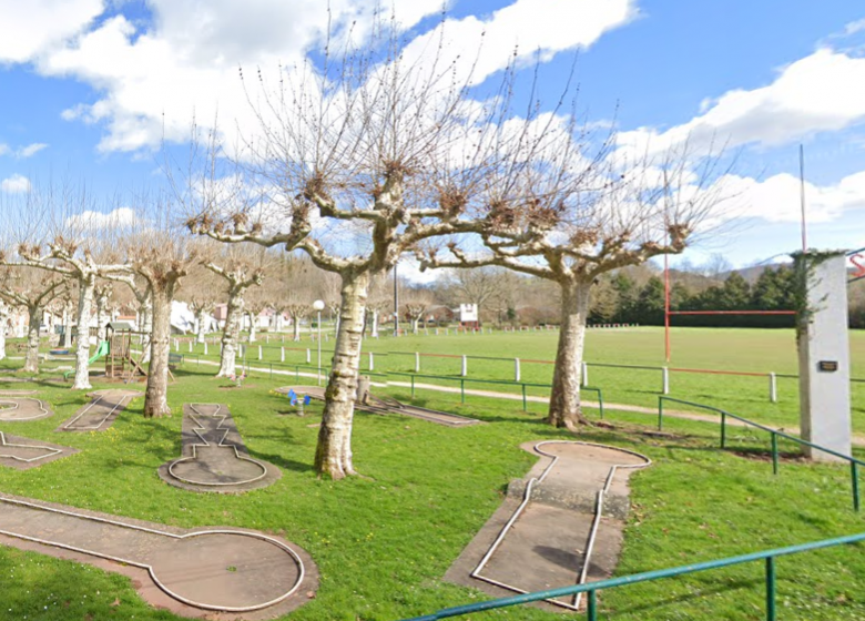 Aire de jeux publique pour enfants_La Bastide-de-Sérou